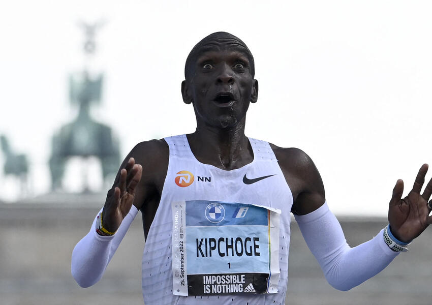 how-fast-is-eliud-kipchoge-this-treadmill-keeps-his-pace-the-new